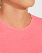 Roly - AKITA 6534_228_3_1 camiseta poliéster tacto algodón en colores flúor detalle 1